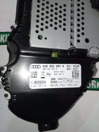 Audi / A6 / Панель приборов
