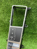 Audi / A6 / Кнопка стояночного тормоза