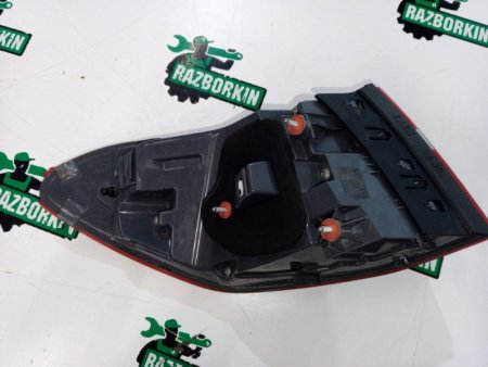 Mercedes-Benz / GLC 250d 4-matic / Фонарь задний