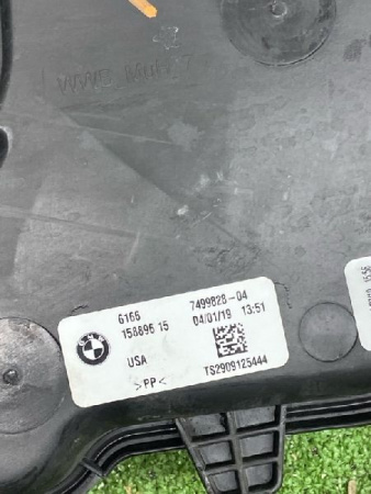 BMW / X5 / Бачок омывателя