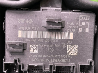 Audi / A7 / Блок управления двери
