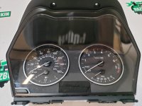 BMW / X1 / Панель приборов