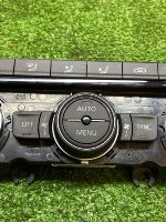 Volkswagen / Golf / Монитор и блок климата
