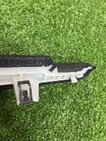 Audi / Q8 / Накладка стойки