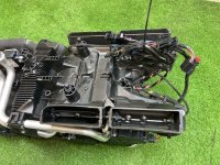 Audi / Q8 / Печка салона