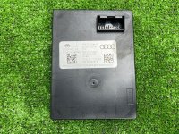 Audi / Q7 / Блок бесключевого доступа