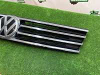Volkswagen / Touareg / Решетка радиатора