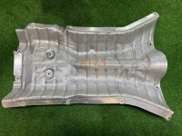 BMW / X5 / теплозащитный экран