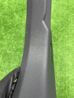 Audi / A6 / Накладка стойки