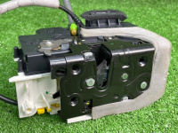 Audi / Q8 / Замок двери