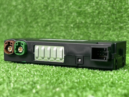 Audi / Q8 / USB Разъем