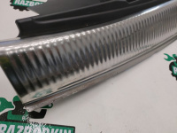 Audi / Q5 / Накладка замка багажника