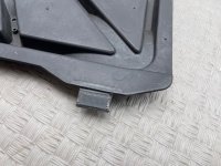 Mercedes-Benz / E-Class / Пол багажника
