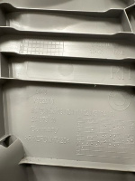 BMW / X1 / Накладка центральной стойки