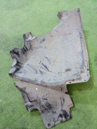 Mercedes-Benz / GLC 250d 4-matic / Подкрылок