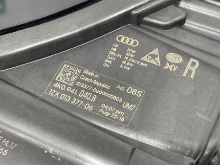 Audi / A6 / Фара