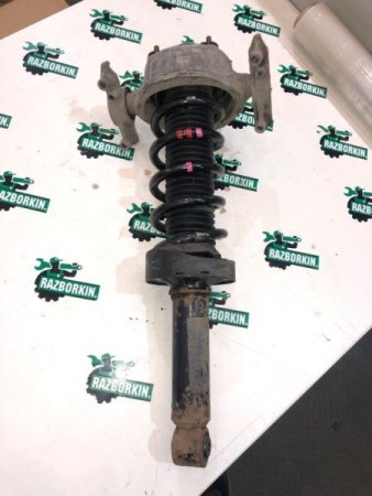 Volkswagen / Touareg / Стойка подвески