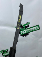 Audi / Q8 / Молдинг стекла