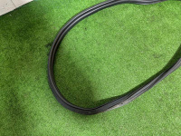 Audi / A6 / Уплотнительная резинка двери багажника