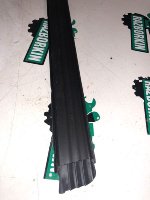 Ford / EXPLORER / Уплотнитель стекла двери