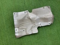 Audi / Q8 / Тепловой экран