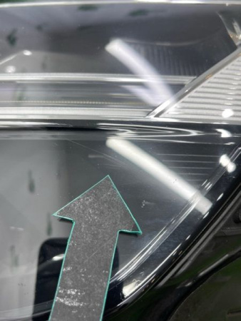 Audi / Q8 / Фара