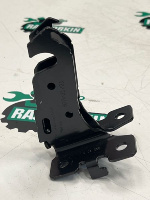 Audi / A5 / Крепление сиденья