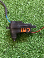 Audi / Q5 / Активатор лючка бензобака