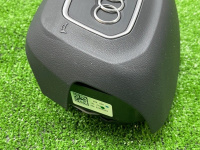 Audi / Q8 / Подушка безопасности в руль