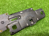 Audi / Q7 / Замок багажника