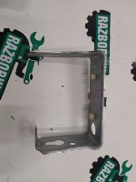 BMW / X1 / Кронштейн центральной консоли