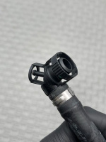 Audi / A4 / Трубка вакуумная