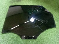 Audi / Q3 / Стекло двери