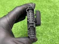 Audi / A4 / Блок управления сиденьем