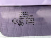 Audi / Q7 / Стекло двери