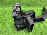 Audi / Q8 / Крепление фары