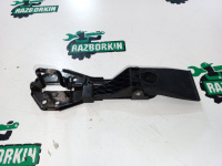 Audi / A6 / Ручка замка капота