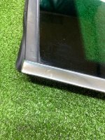 Volkswagen / Touareg / Стекло заднего крыла Volkswagen / Touareg / Стекло заднего крыла