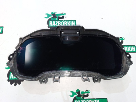BMW / X5 / Панель приборов