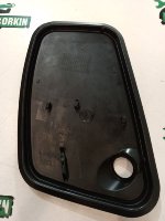 Audi / Q3 / Внутренняя панель двери