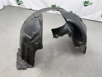 BMW / M6 / Подкрылок