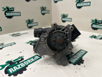 Audi / A4 / Насос в сборе с термостатом