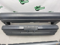 Mercedes-Benz / 300E / Бампер