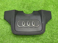 Audi / Q7 / Декоративная крышка двигателя