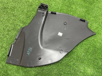 BMW / 7-Series / Накладка жабо