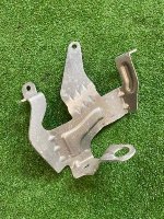 Audi / A6 / Кронштейн