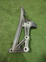 BMW / X1 / Кронштейн крыла