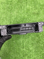 Porsche / Cayenne / Блок управления стояночного тормоза