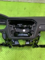 Volkswagen / Tiguan / Торпедо