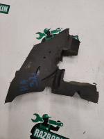 Audi / Q5 / Уплотнитель